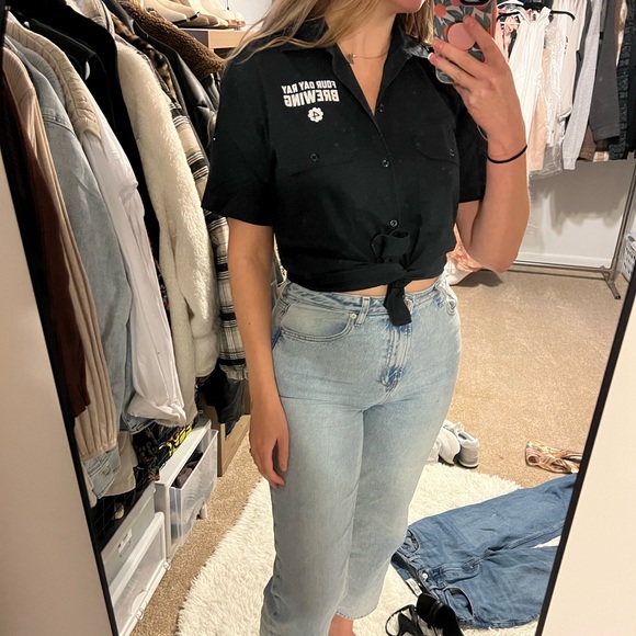 ***3 for $25 Deal*** Button Down Beer Shirt - Picture 4 of 4